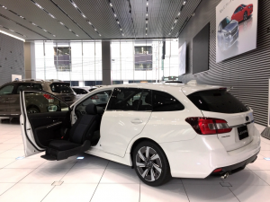 レヴォーグ1.6GT ウイングシート(助手席リフトタイプ)