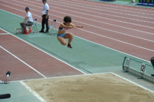 陸上競技選手権大会女子三段跳で喜田選手（ミライト・テクノロジーズ）3位